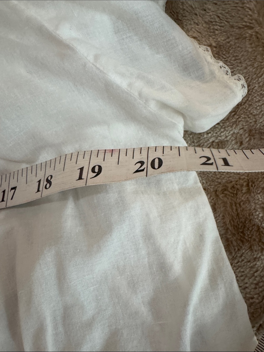 Vintage women’s nightgown, great for pictures! 100%cotton, a great find! - Picture 8 of 8
